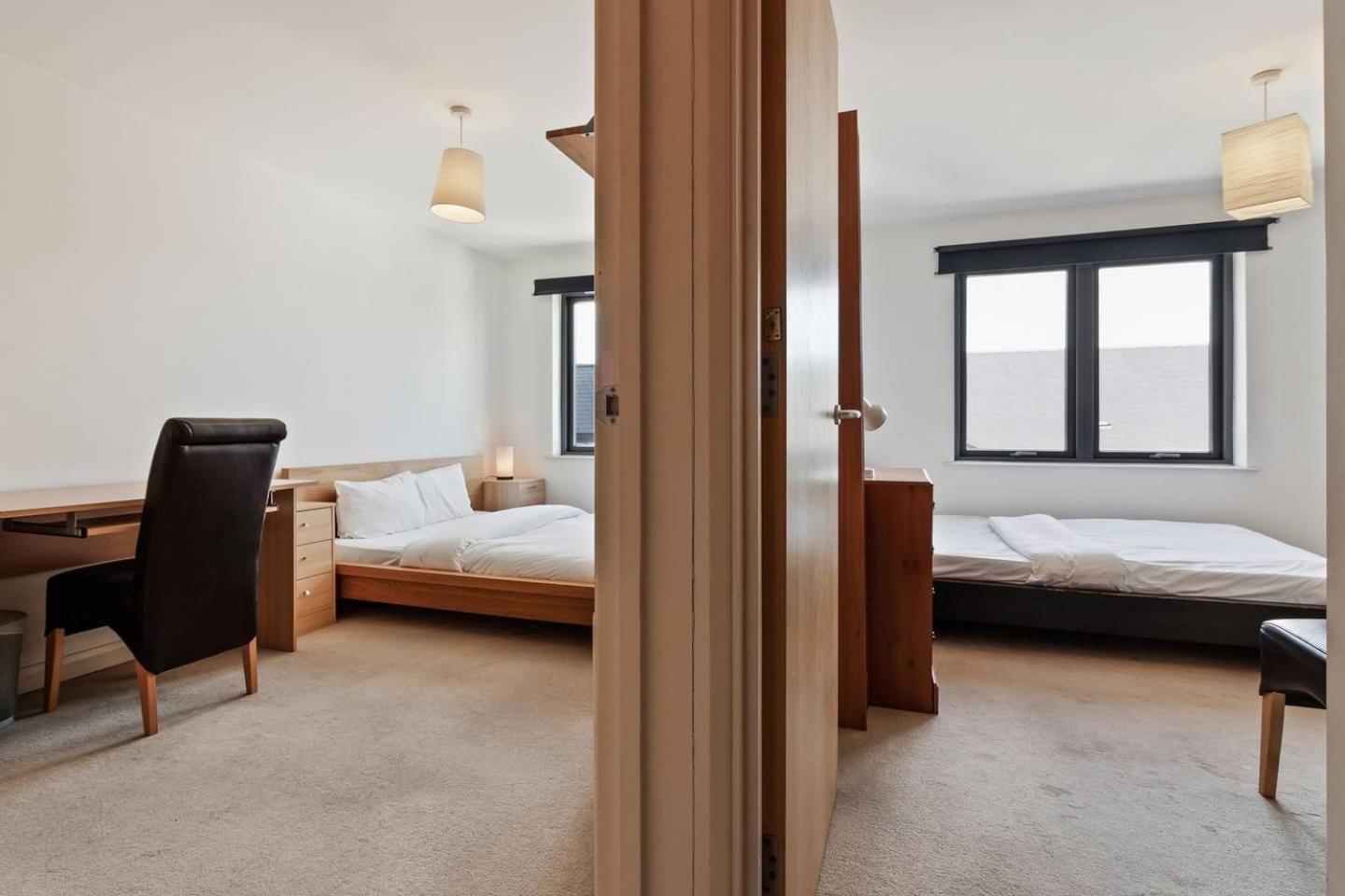 Modern 2 Bedroom Apartment In Homerton Londra Esterno foto