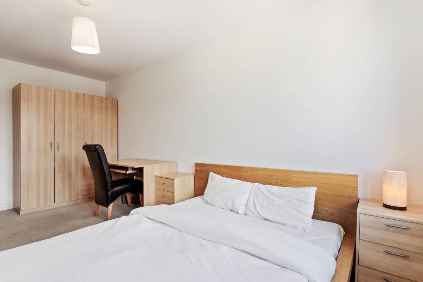 Modern 2 Bedroom Apartment In Homerton Londra Esterno foto